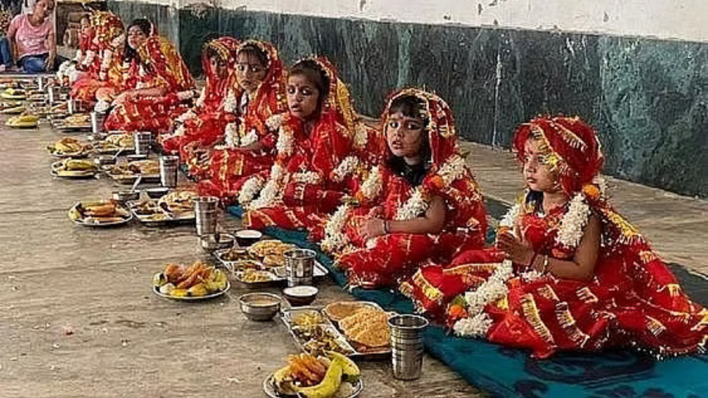Kanya Pujan on Mahanavami: महानवमी पर कन्या पूजन क्यों माना जाता है शुभ? आप भी जानें