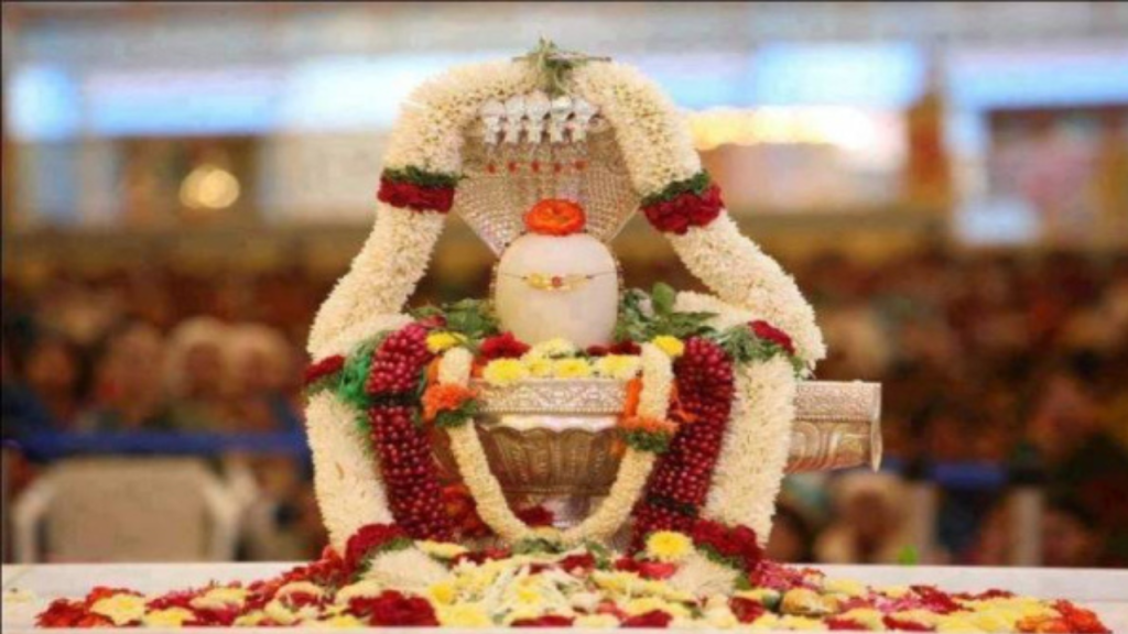 Shukra Pradosh Vrat 2025: आज है शुक्र प्रदोष व्रत, जानें पूजा विधि और पारण समय   