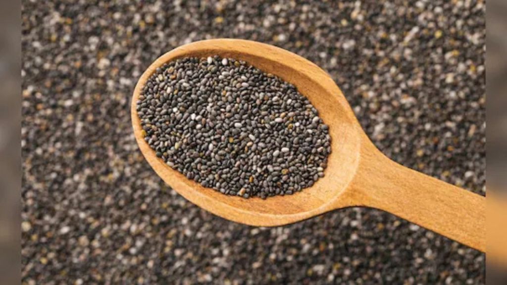 Chia Seed Precaution: चिया सीड खाते हैं तो जरुर बरतें ये सावधानियां