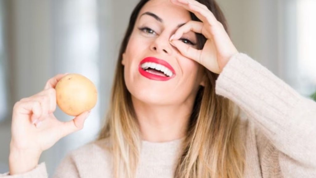 Tanning Cure Tips: टैनिंग दूर करने में बेहद असरदार है ये एक सब्जी, जानिए इस्तेमाल का तरीका