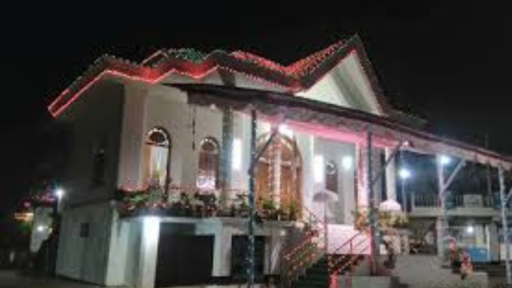 Manipur Tourist Places: पीएम मोदी की यात्रा के बीच जानें मणिपुर में पांच दर्शनीय स्थलों के बारे में