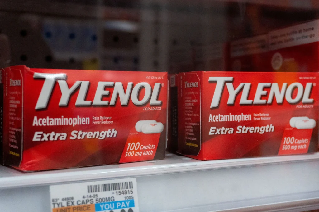 Tylenol क्या है जिसे डोनाल्ड ट्रम्प ने जोड़ा महिलाओं के ऑटिज़्म से, जानें सबकुछ   