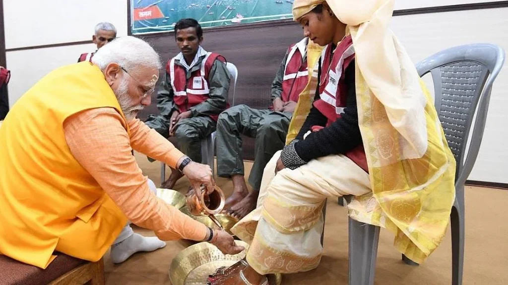 PM Modi Birthday: नरेंद्र मोदी-स्टाइल, संस्कृति और सेवा प्रथम की भावना के हैं अद्भुत संगम  