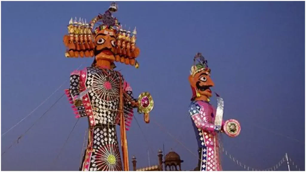 Dussehra 2025: कल है दशहरा, प्रदोष काल में होगा रावण दहन, जानें समय