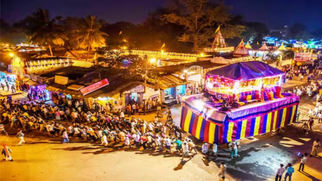 Dussehra 2025: दशहरा के दिन यहां होते हैं अनोखे उत्सव, घूमें भारत में पाँच जगहें