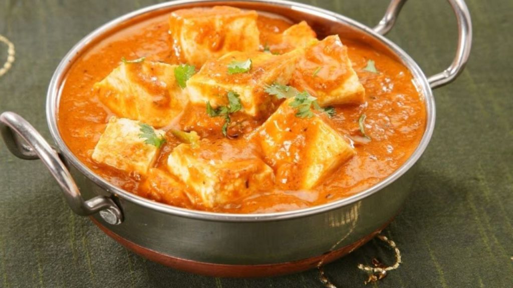     Diwali  Special: दिवाली में घर पर जरूर बनाएं पनीर के ये दो ख़ास डिश, लोग तारीफ करते नहीं थकेंगे 