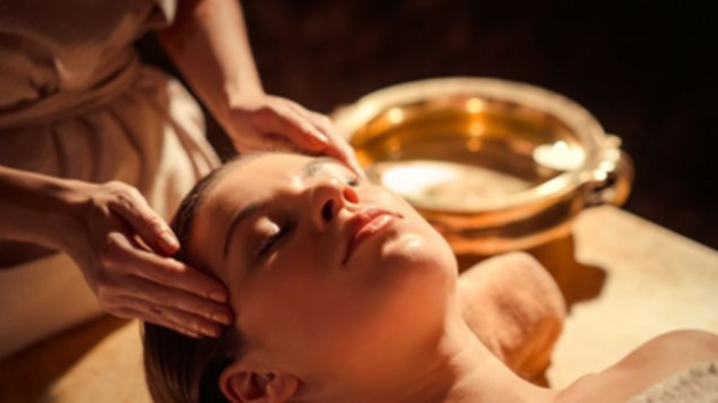 Diwali Care: दिवाली पर इन प्राकृतिक तरीकों से करें स्किन और बालों की देखभाल 