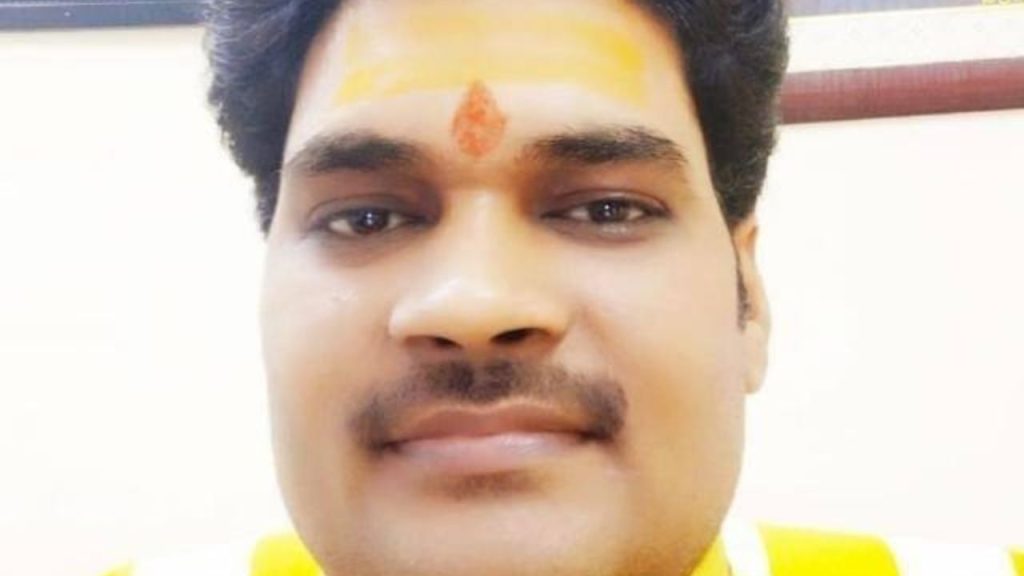     Nahay Khay 2025: आज नहाय खाय से शुरू हो गया महापर्व छठ, जानें डूबते और उगते सूर्य को अर्घ्य देने का समय 