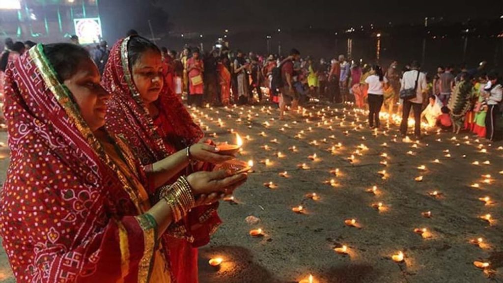 Kartik Purnima 2025: कार्तिक पूर्णिमा पर गंगा स्नान और दान है विशेष महत्व, जानिए तिथि   