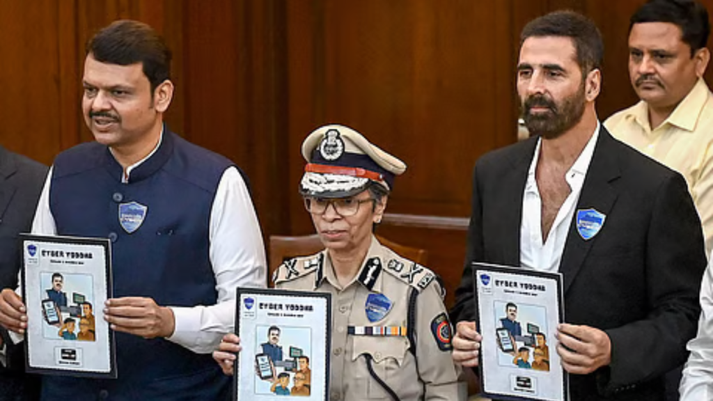 Cyber Crime: ऑनलाइन गेम में बेटी से मांगी न्यूड तस्वीरें, अक्षय कुमार ने किया खुलासा   