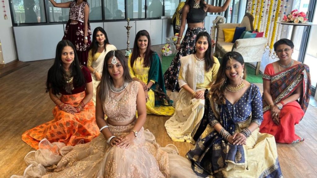 Diwali 2025: सिर्फ भारत ही नहीं बल्कि इन देशों में भी मनाया जाता है दीपावली का त्योहार