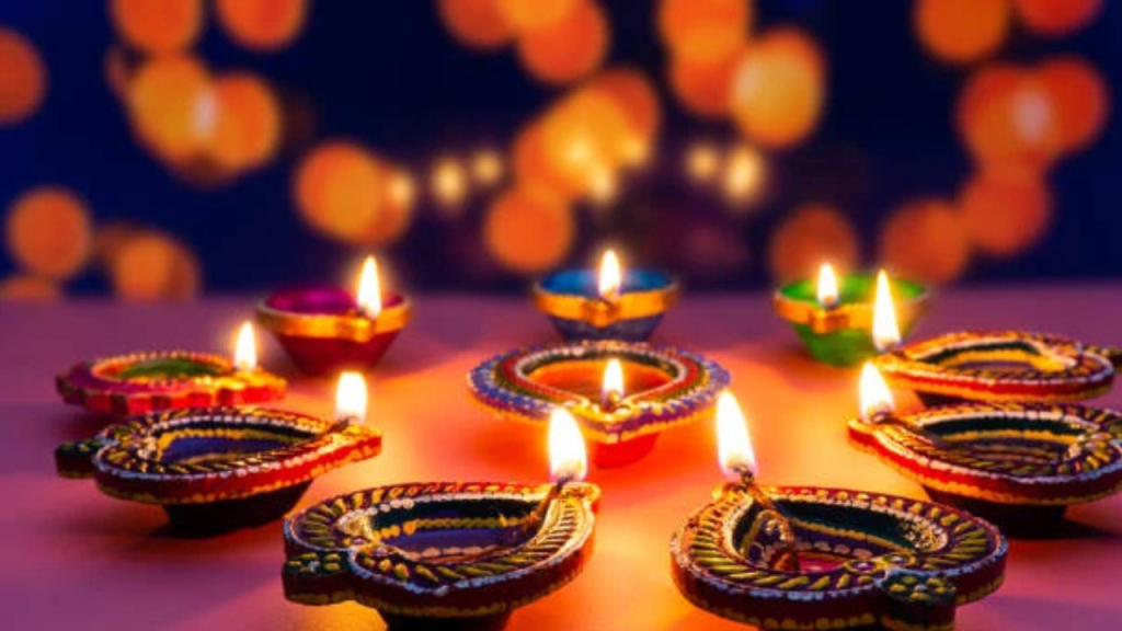 Diwali 2025: 20 या 21 अक्टूबर, कब है दिवाली? जानें प्रसिद्ध ज्योतिषाचार्य से   