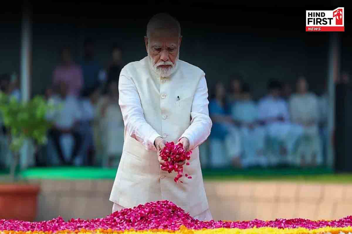 पीएम मोदी ने महात्मा गांधी और लाल बहादुर शास्त्री को श्रद्धांजलि