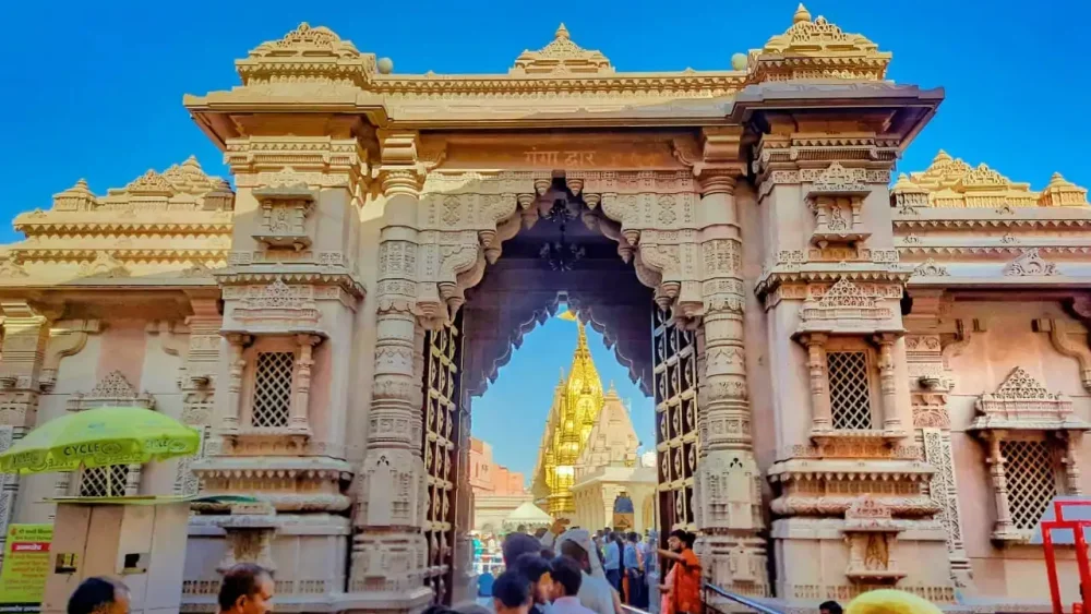 Kartik Month: कार्तिक के महीने में इन 5 मंदिरों का दर्शन बना देगा आपके बिगड़े भाग्य   