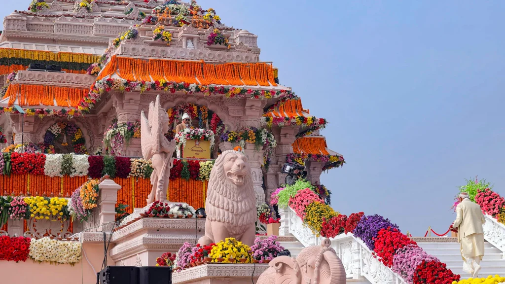 Ayodhya Ram Mandir Timing: आज से राम मंदिर की दिनचर्या बदली, जानें दर्शन और आरती का समय  