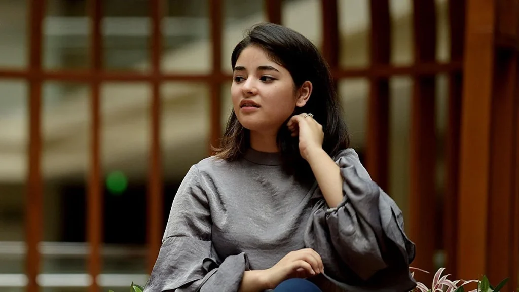 Zaira Wasim Marriage: दंगल स्टार जायरा वसीम ने की शादी, पति के साथ शेयर की तस्वीर  