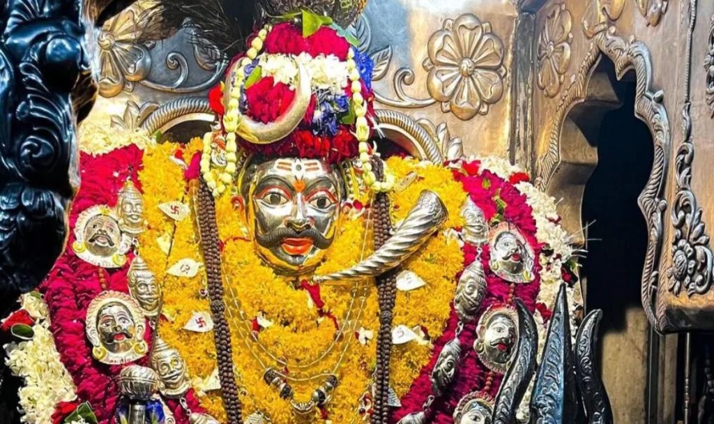 Kal Bhairav Jayanti 2025: कैसे बनें कल भैरव काशी के कोतवाल, जानिए पौरणिक कथा   