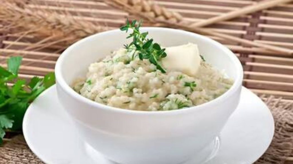     Health Ki Baten: रोज खाइये दलिया हमेशा रहेंगे फिट, स्वाद और स्वास्थ्य का जबरदस्त कॉम्बिनेशन 