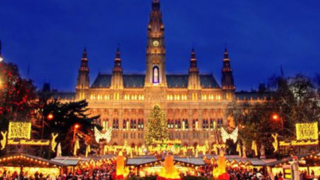   Christmas 2025 Trip: क्रिसमस में परिवार के जाने के लिए ये 5 जगहें हैं परफेक्ट 