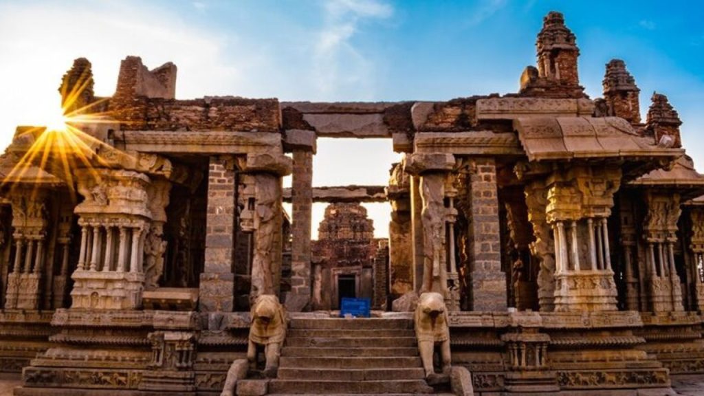   Budget Friendly Destinations: नए साल 2026 में परिवार संग घूमें ये टॉप बजट-फ्रेंडली ट्रैवल डेस्टिनेशन