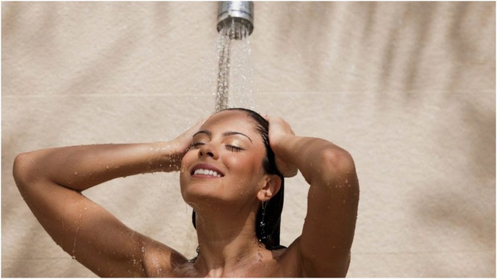     Health Alert: सर्दियों के मौसम में इन चीजों का इस्तेमाल आपको कर सकता है बहुत बीमार 