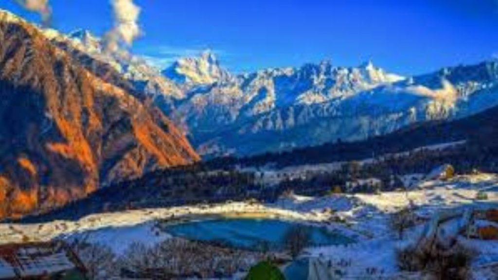   Winter Trip: जनवरी में भारत की ये 5 जगहें स्नोफॉल की देते हैं गारंटी, जरूर जाएं घूमने 