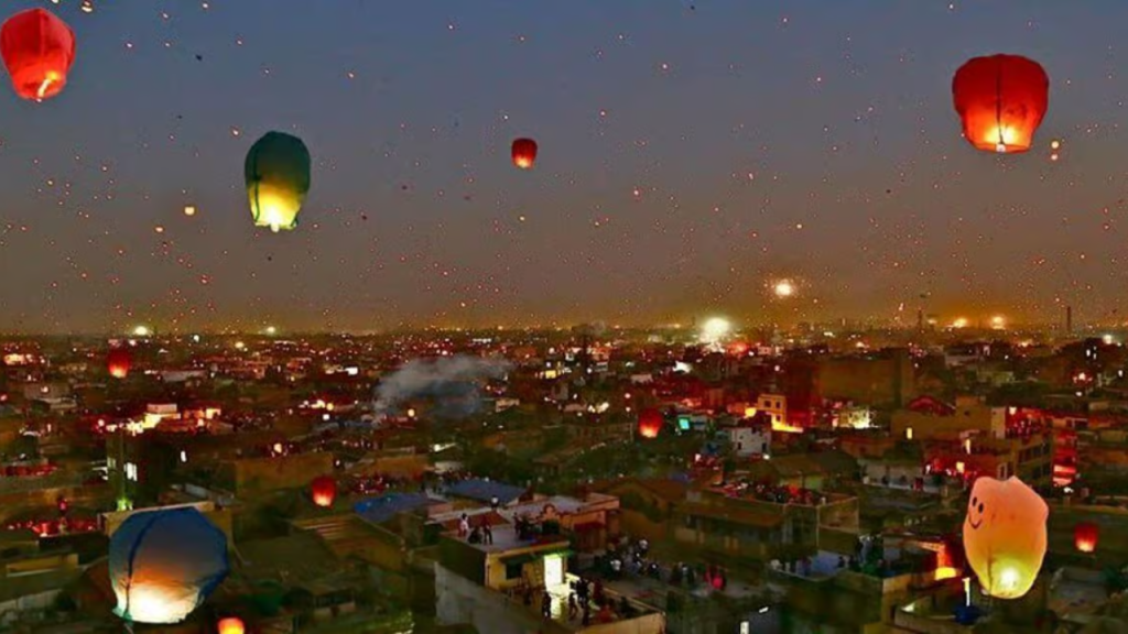 Best Places to Celebrate Makar Sankranti: इन पांच जगहों पर मनाएं मकर संक्रांति, होगा यादगार अनुभव   