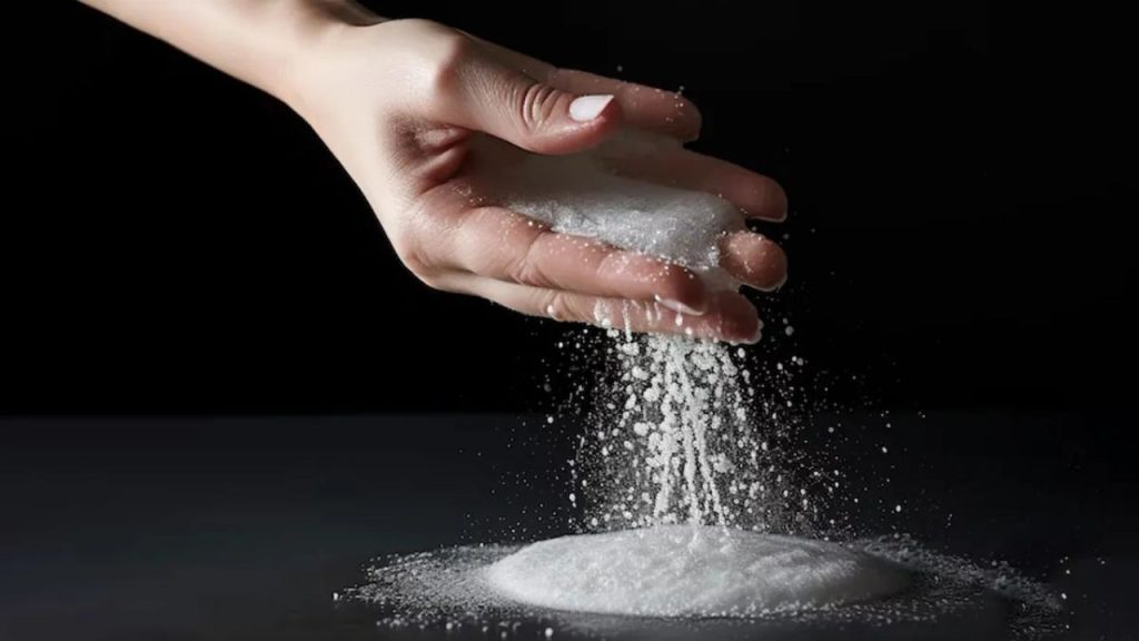   Astro Tips: शनिवार के दिन इन 5 चीजों का दान आपको बना सकता है कंगाल 