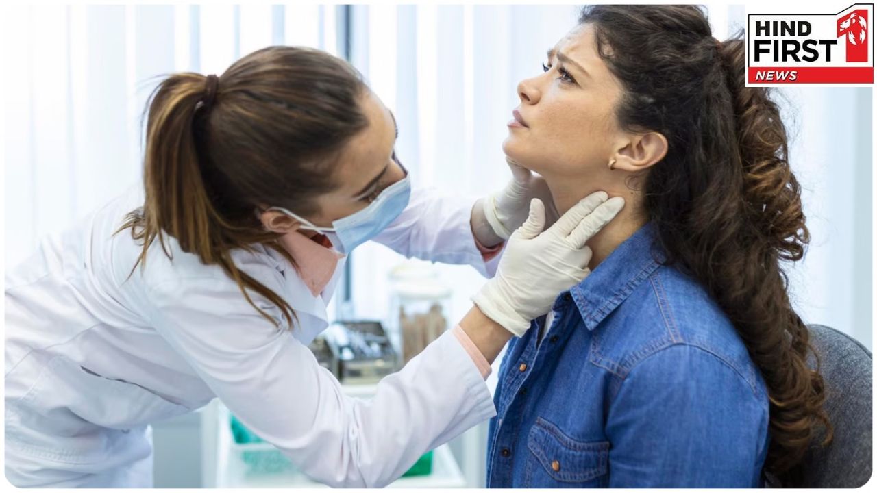 Thyroid Symptoms: गले में सूजन के साथ दिखाई दें ये लक्षण तो सकता है थाइराइड