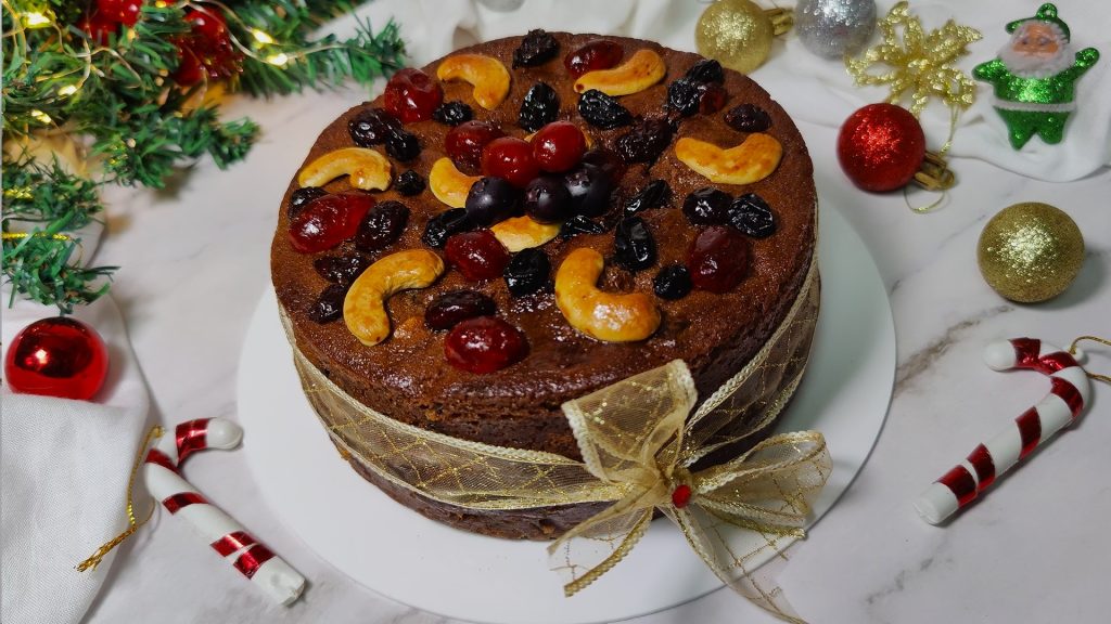 Christmas Plum Cake: प्लम केक के बिना क्रिसमस है अधूरा, जानें इसका इतिहास और रेसिपी   